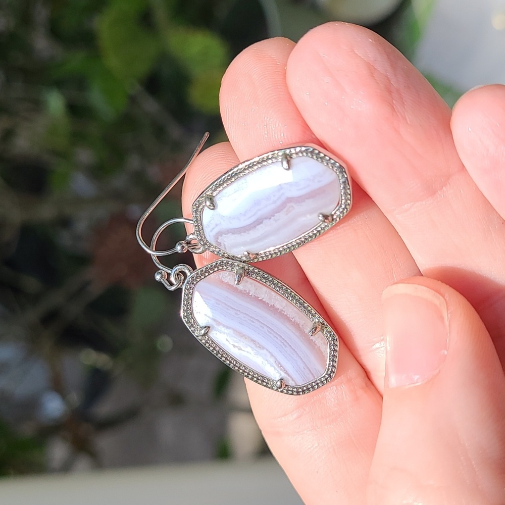 Kendra Scott Elle Agate drop earrings in silver rhodiu great preloved condition